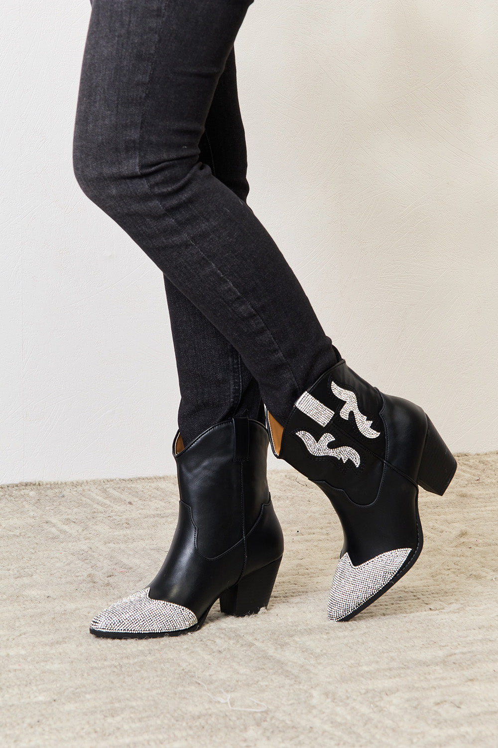 East Lion Corp Rhinestone Pointed Cowboys Ankle Boots