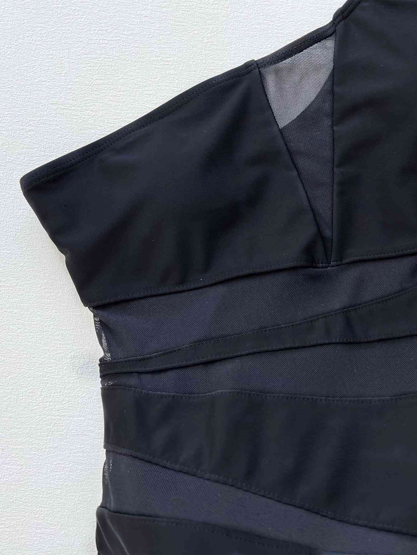 Cross Over One-Shoulder Swimsuit